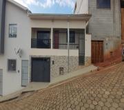 Casa para Locação, em Congonhal, bairro Primavera 3, 2 dormitórios, 1 banheiro, 2 vagas